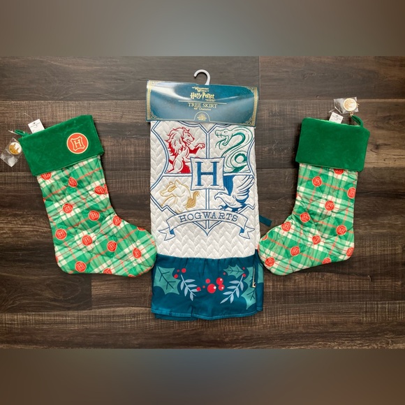 Harry Potter Hogwarts Christmas Tree Skirt Universal Studios 48